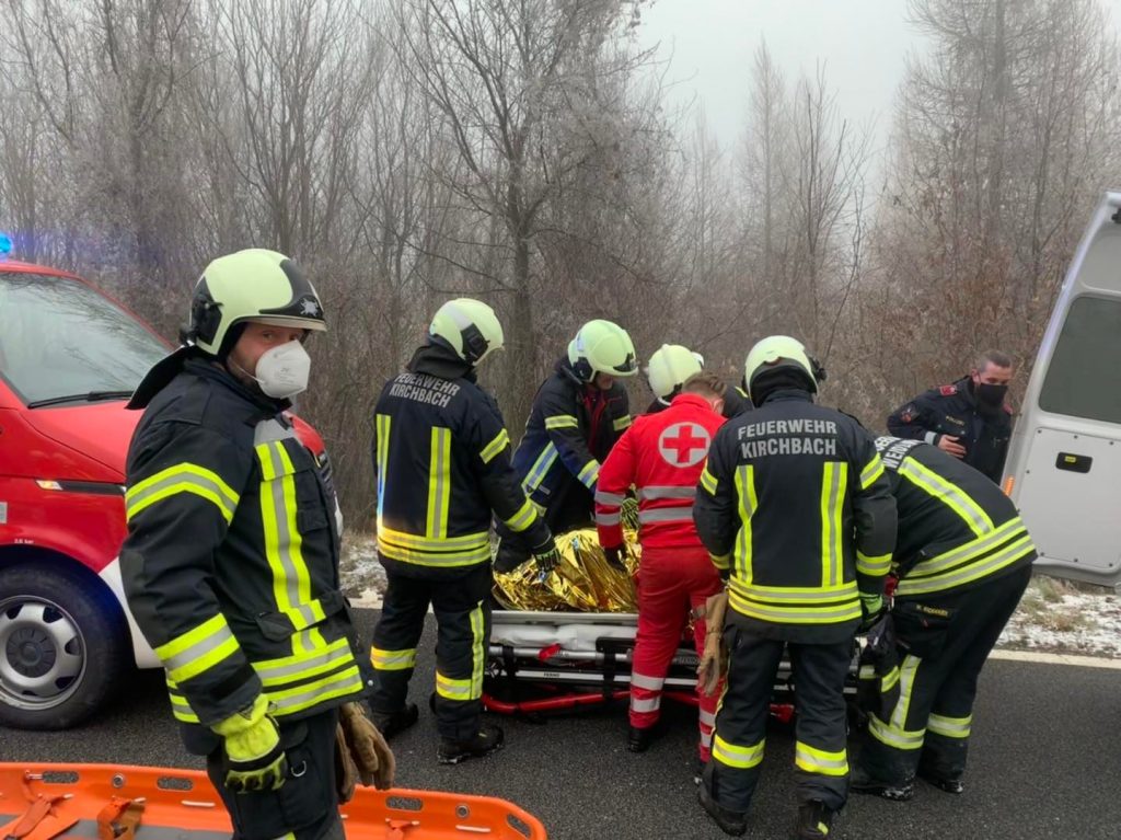 Mehr über den Artikel erfahren Person in Notlage am Exelberg