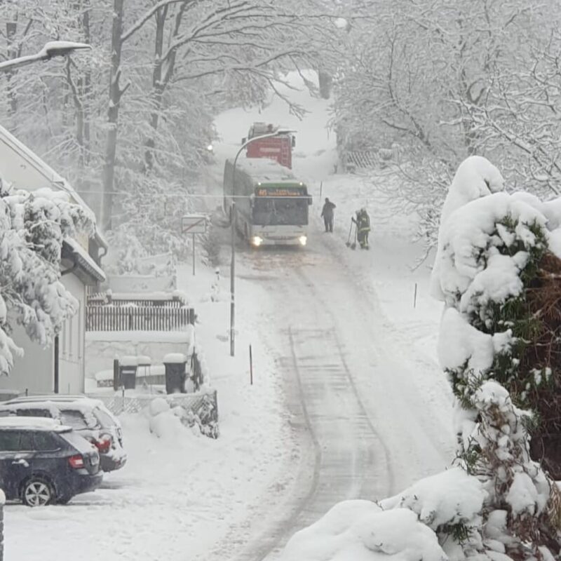 Autobusbergung auf der L2120