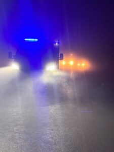Mehr über den Artikel erfahren PKW-Bergung im dichten Nebel