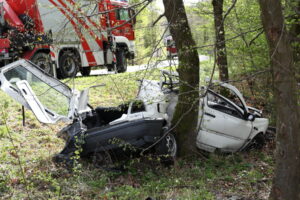 Mehr über den Artikel erfahren Verkehrsunfall mit Todesopfer