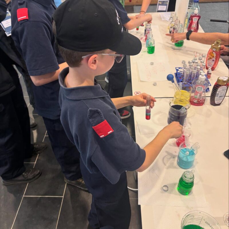 Besuch der Jugend bei der ISTA